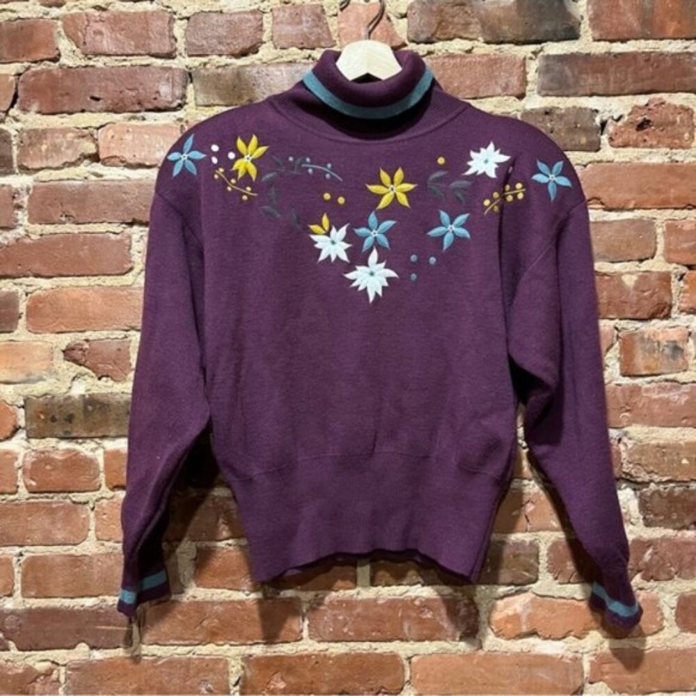 Obermayer Turtleneck Sweater Flower Applique Shoulder Pads Women's Small